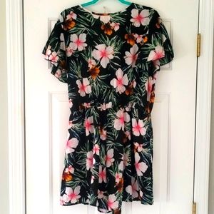 Chic Soul Let's Get Tropical Romper in Black size 2x